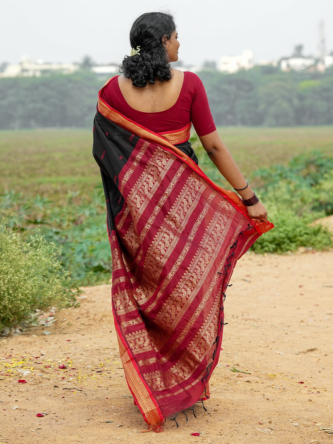 Black & Red Kalyani Cotton Saree
