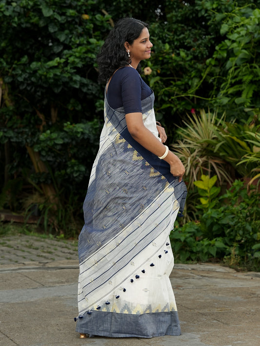 Off White & Navy Blue Slub Cotton Saree