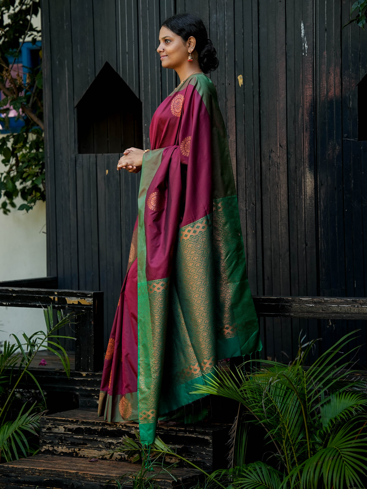Maroon & Green Borderless Soft Silk Saree