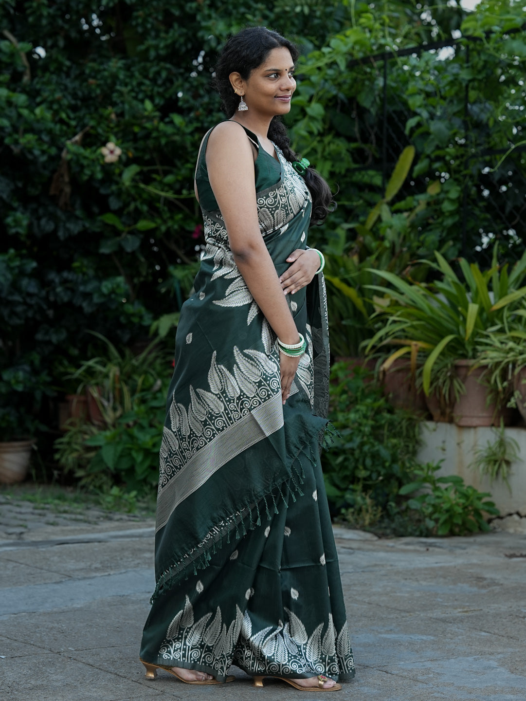Bottle Green Spun Cotton Saree